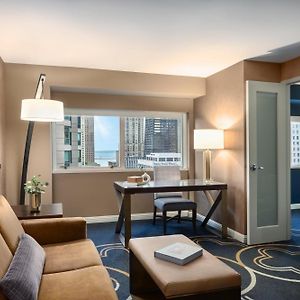 One-Bedroom King Suite
